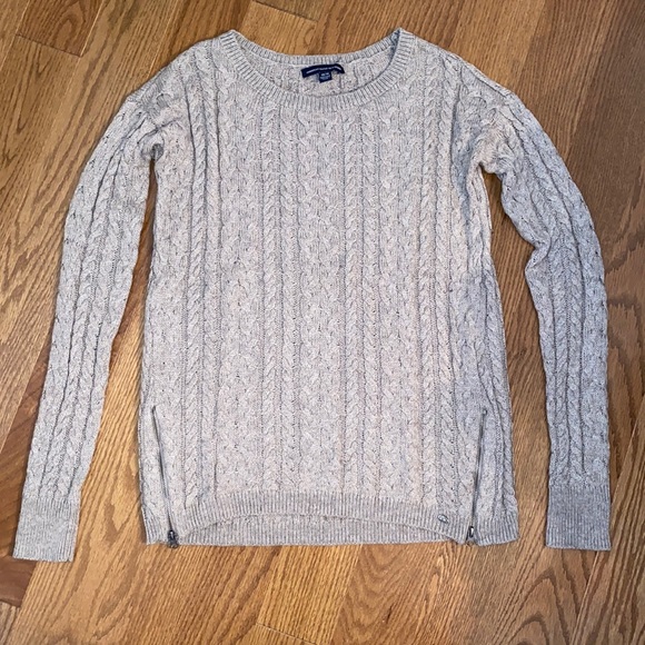 American Eagle Outfitters Sweaters - American Eagle knit sweater